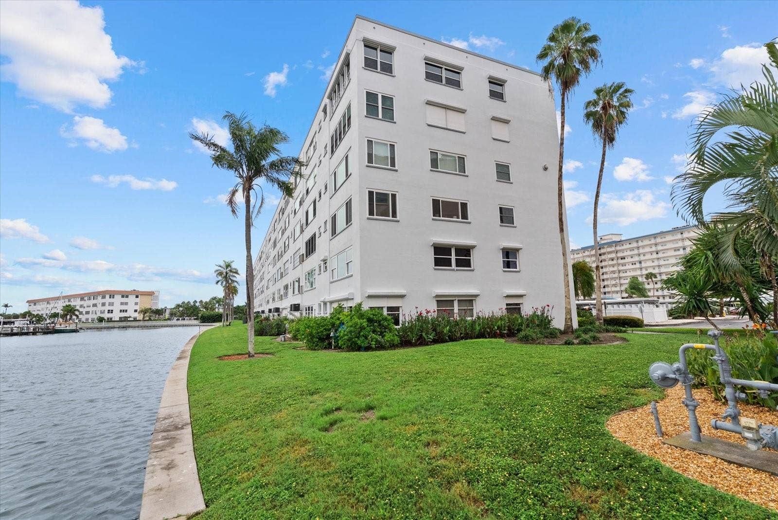 5925 SHORE BOULEVARD S, #105, Gulfport, FL 33707 5925 SHORE BOULEVARD S, #105, Gulfport, FL 33707