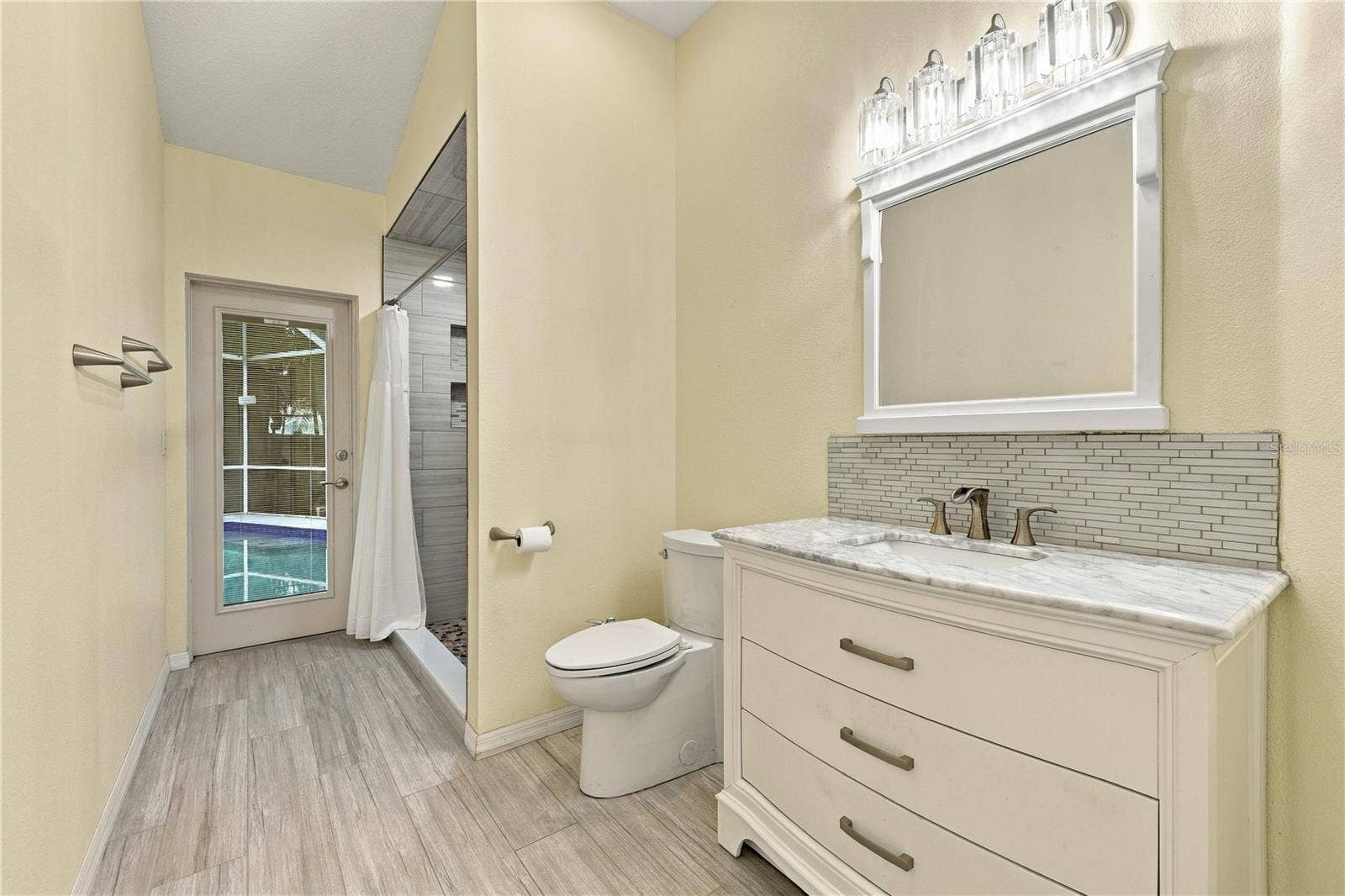 155 LAKE SHORE DRIVE E, Palm Harbor, FL 34684