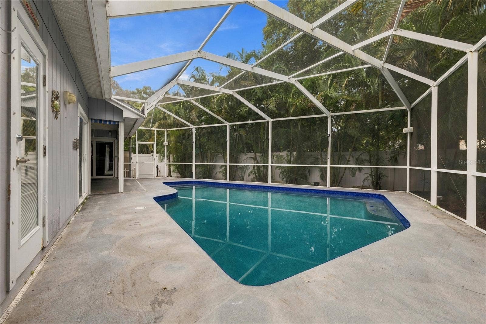 155 LAKE SHORE DRIVE E, Palm Harbor, FL 34684
