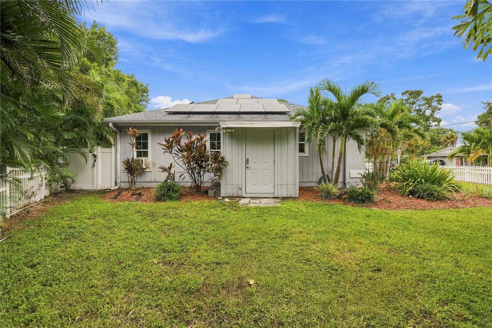 155 LAKE SHORE DRIVE E, Palm Harbor, FL 34684