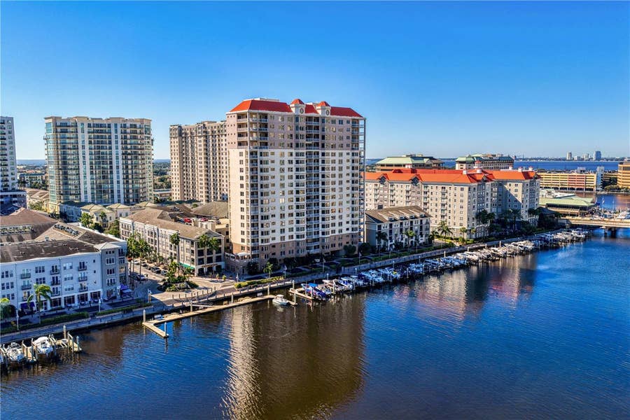 Property photo for 371 CHANNELSIDE WALK WAY, #403, Tampa, FL