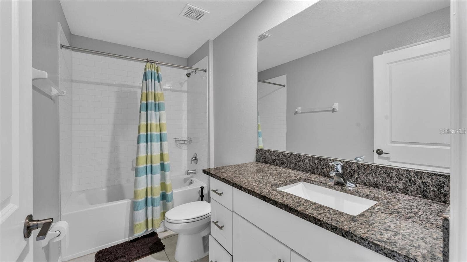GUEST BATH in BETWEEN BEDROOMS
