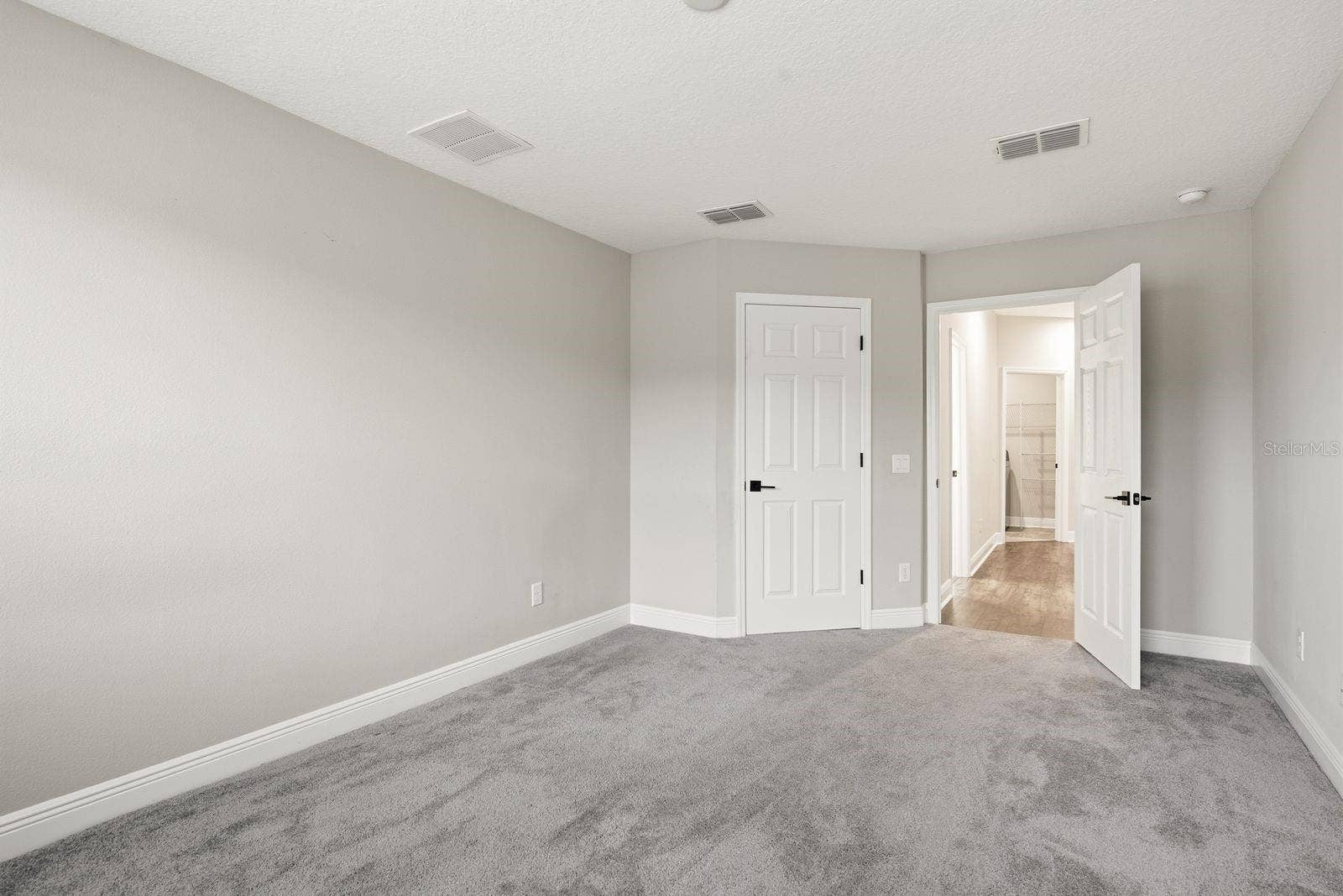 2432 FOGGY CREEK CIRCLE, Clearwater, FL 33764 2432 FOGGY CREEK CIRCLE, Clearwater, FL 33764