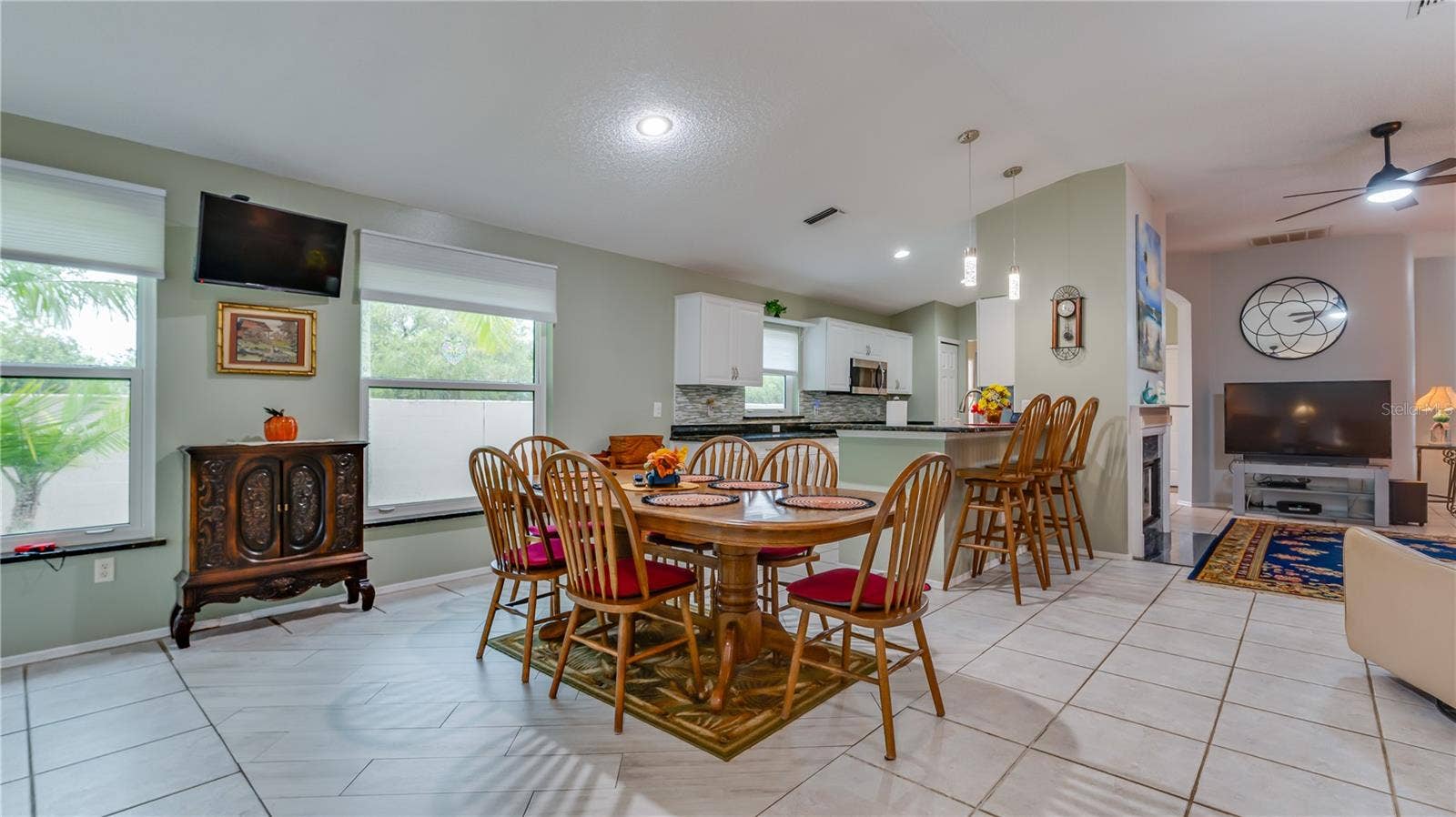 Dining / Kitchen