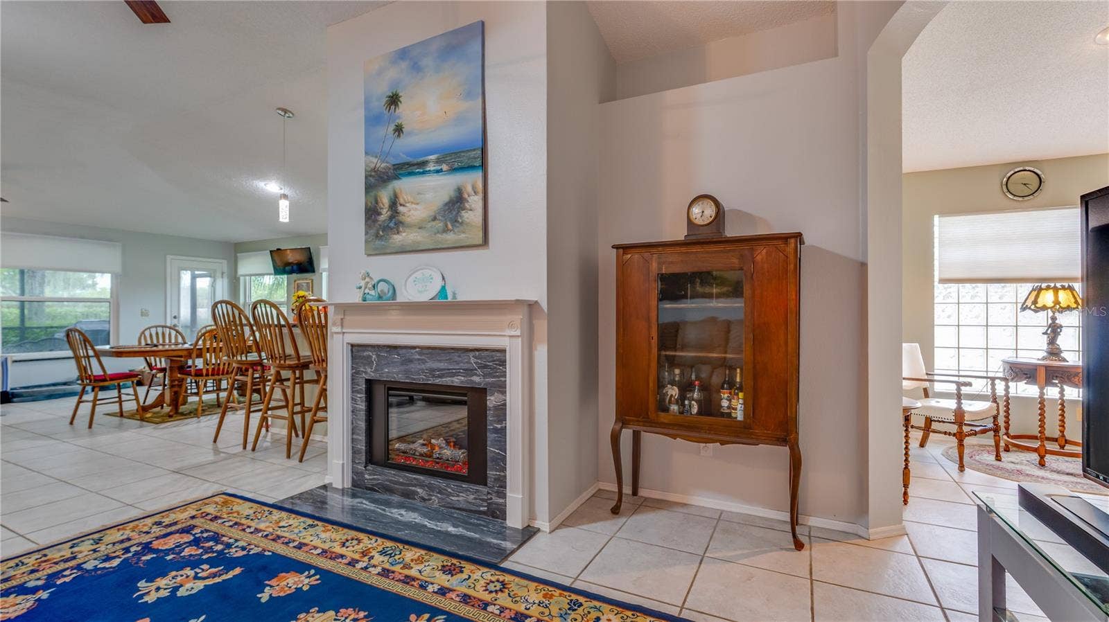 Living Room / Dining / sitting Area
