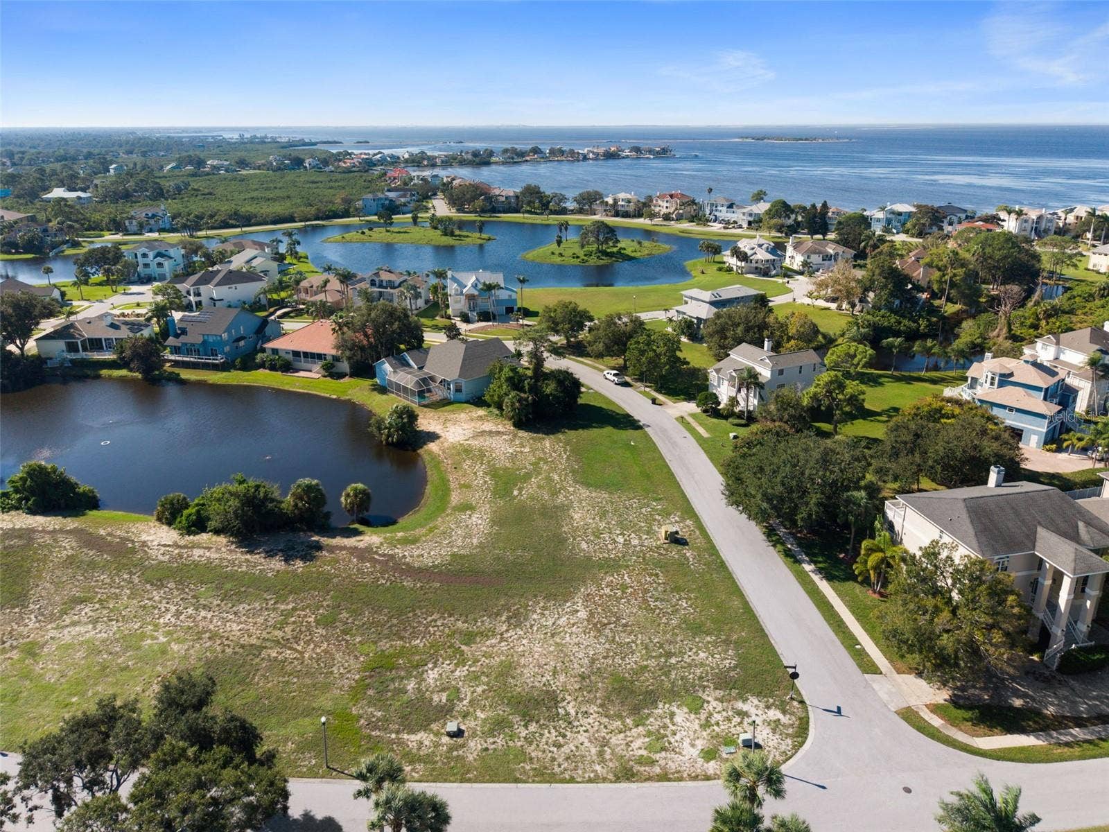 2044 N POINTE ALEXIS DRIVE, Tarpon Springs, FL 34689 2044 N POINTE ALEXIS DRIVE, Tarpon Springs, FL 34689