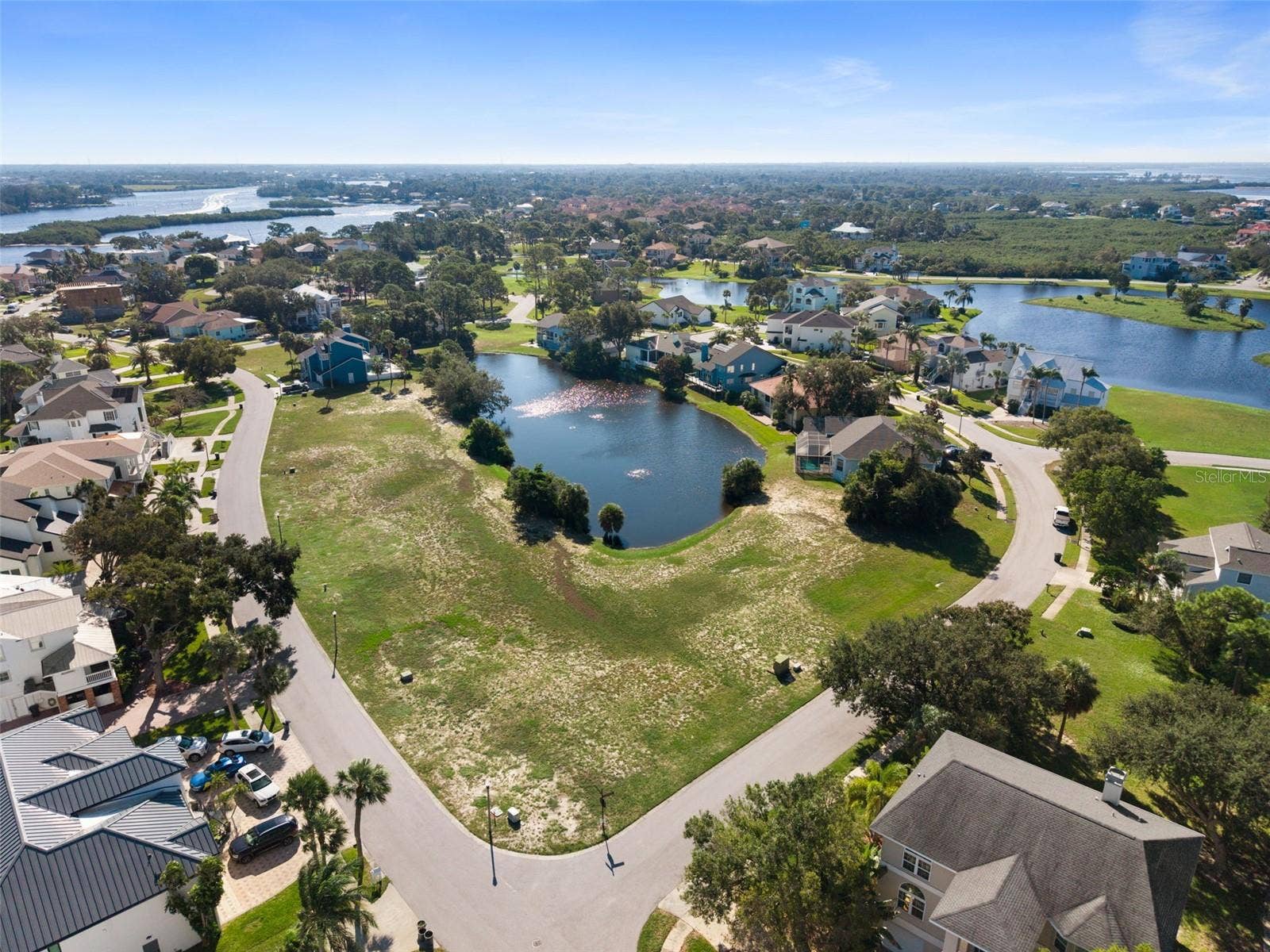 2044 N POINTE ALEXIS DRIVE, Tarpon Springs, FL 34689 2044 N POINTE ALEXIS DRIVE, Tarpon Springs, FL 34689