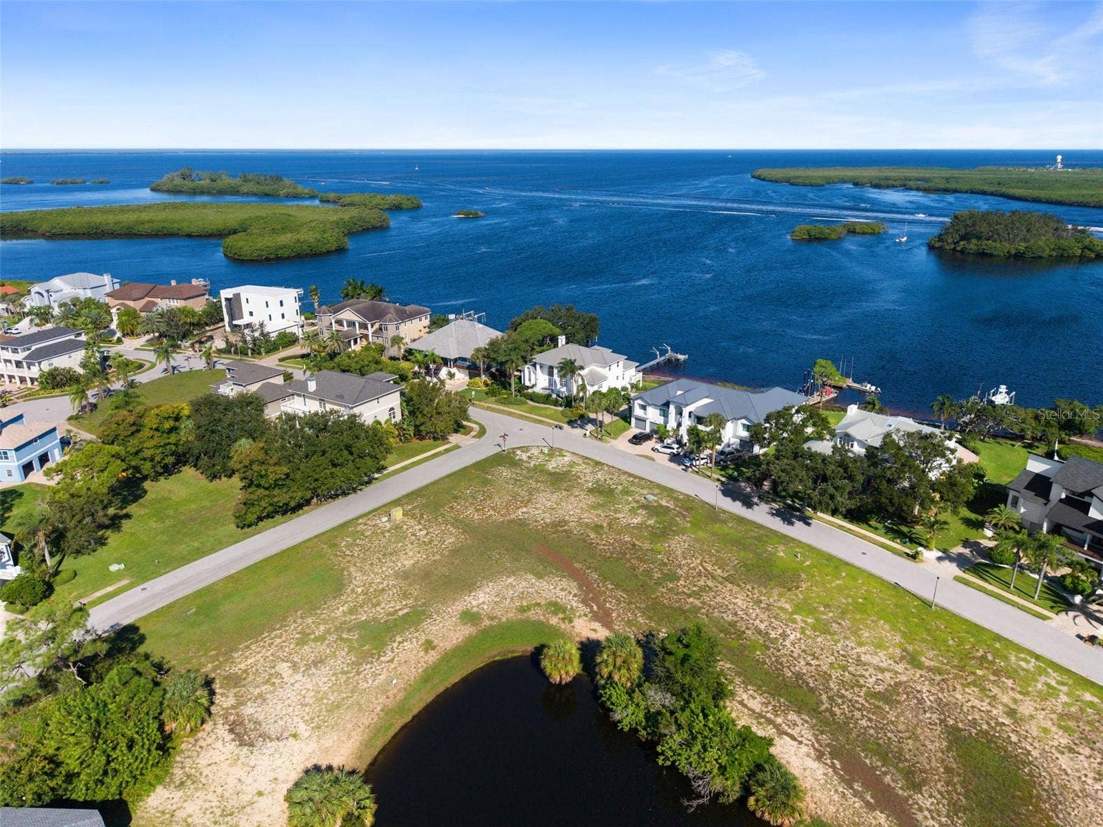 2044 N POINTE ALEXIS DRIVE, Tarpon Springs, FL 34689 2044 N POINTE ALEXIS DRIVE, Tarpon Springs, FL 34689