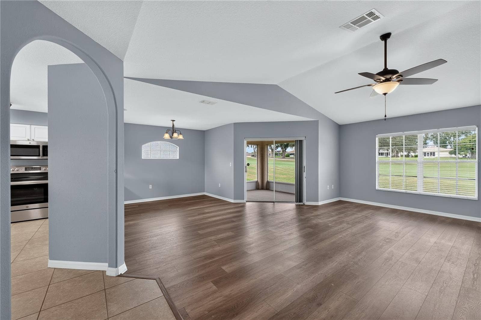 11048 MOSHIE LANE, San Antonio, FL 33576