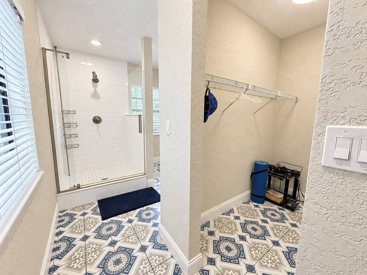 1204 E NORTH STREET, Tampa, FL 33604 1204 E NORTH STREET, Tampa, FL 33604