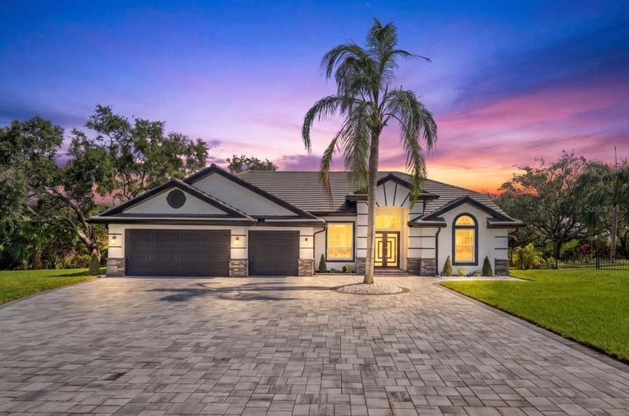Property photo for 9701 PORT COLONY WAY, Tampa, FL