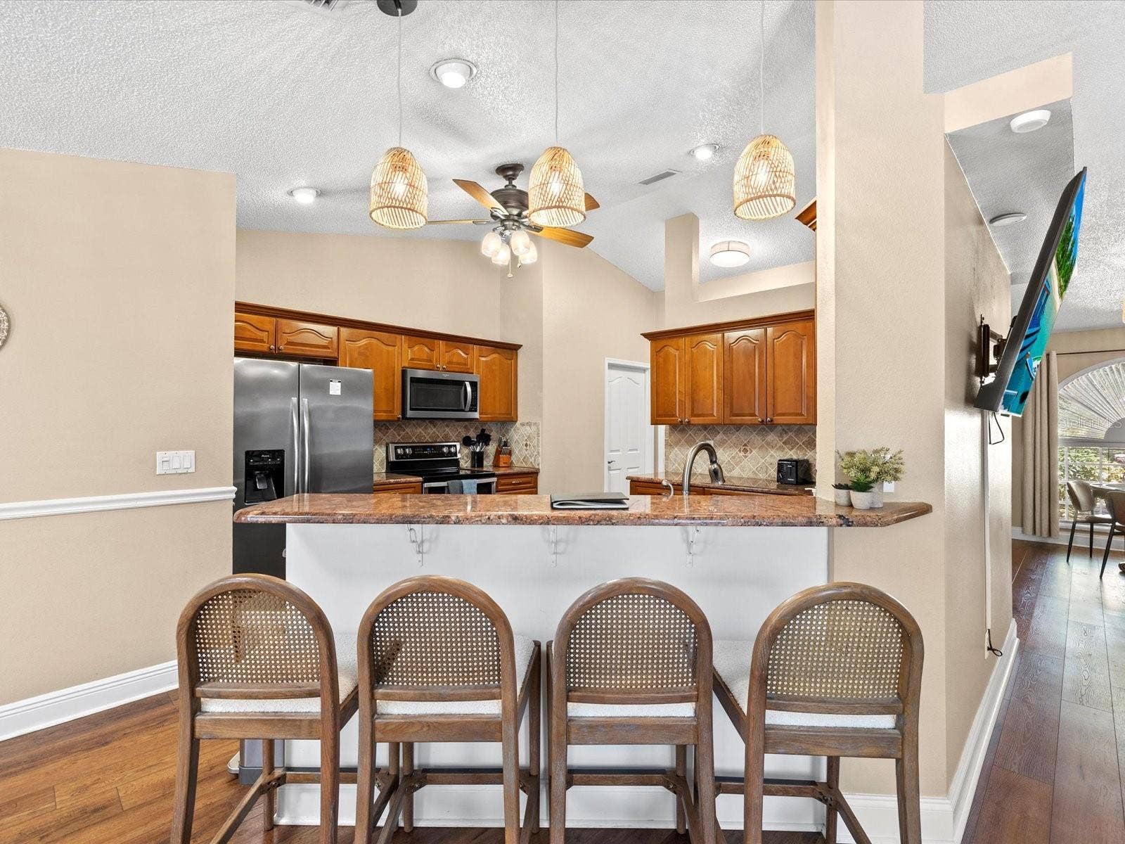 13734 76TH AVENUE, Seminole, FL 33776 13734 76TH AVENUE, Seminole, FL 33776