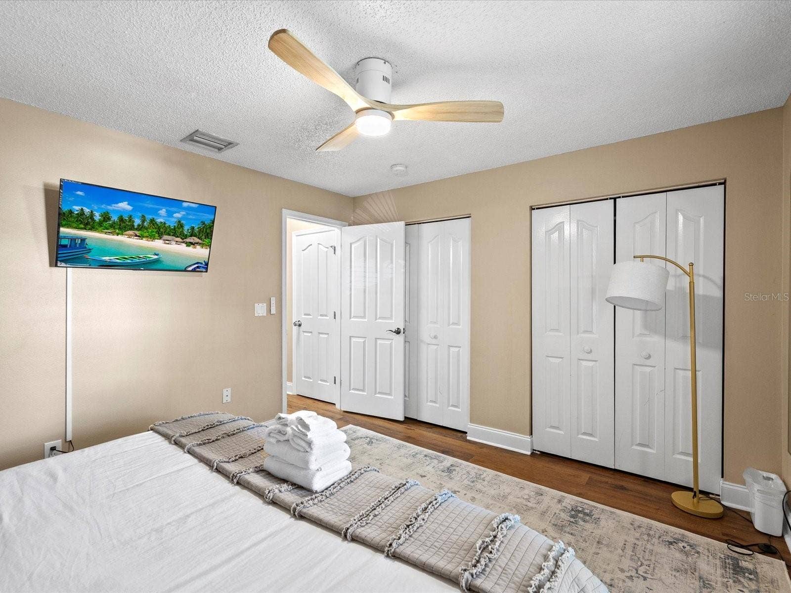 13734 76TH AVENUE, Seminole, FL 33776 13734 76TH AVENUE, Seminole, FL 33776