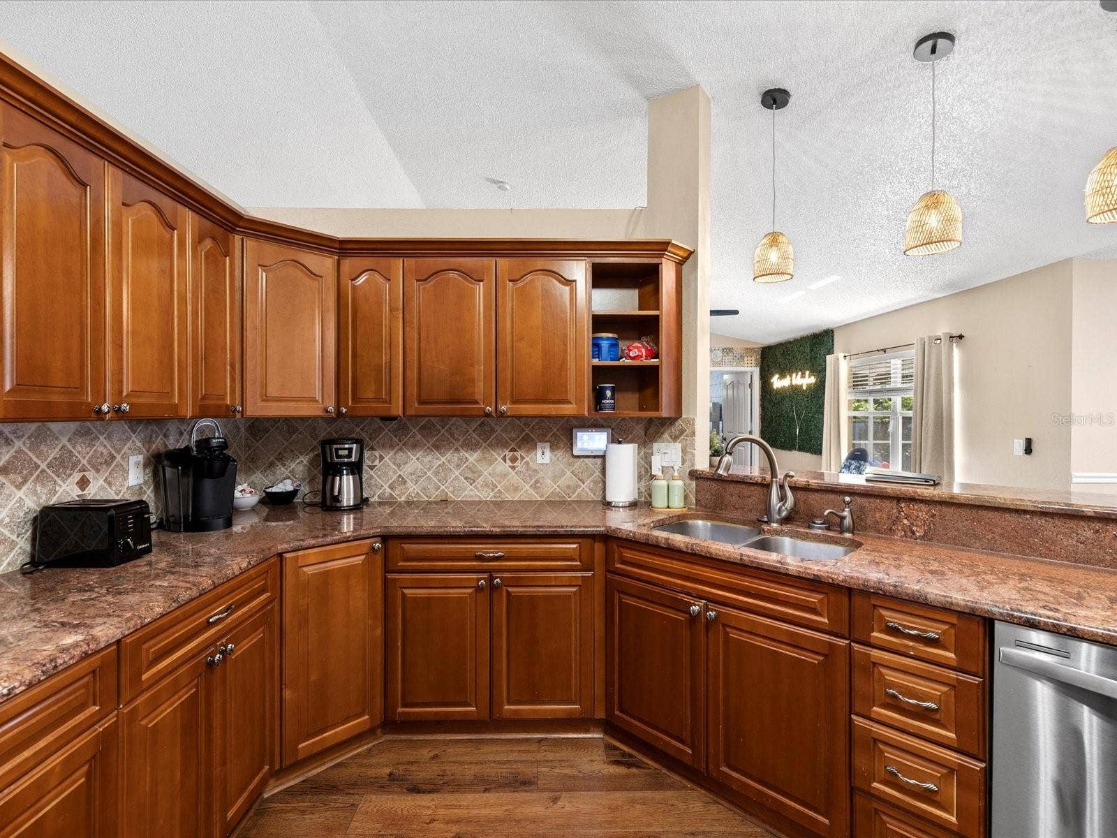 13734 76TH AVENUE, Seminole, FL 33776 13734 76TH AVENUE, Seminole, FL 33776