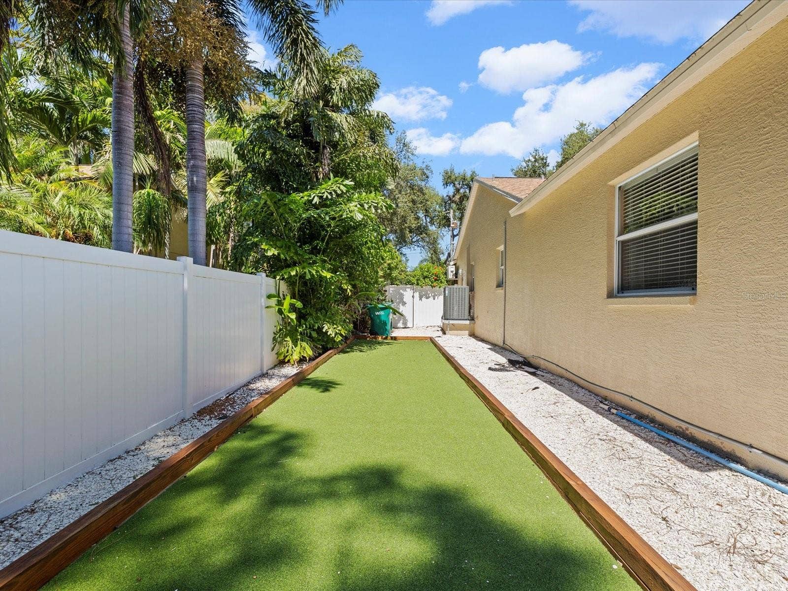 13734 76TH AVENUE, Seminole, FL 33776 13734 76TH AVENUE, Seminole, FL 33776