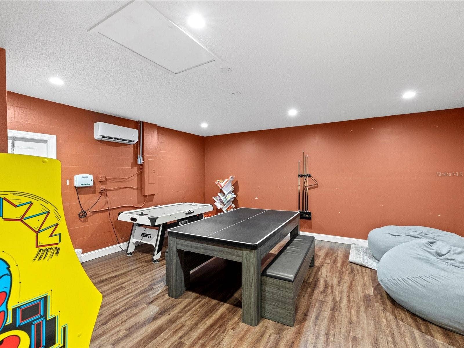 13734 76TH AVENUE, Seminole, FL 33776 13734 76TH AVENUE, Seminole, FL 33776