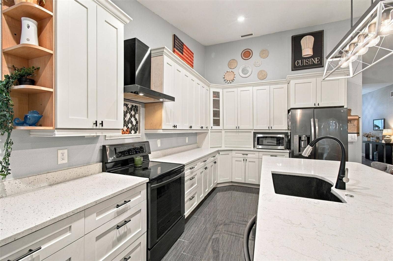 10810 SAILBROOKE DRIVE, Riverview, FL 33579 10810 SAILBROOKE DRIVE, Riverview, FL 33579