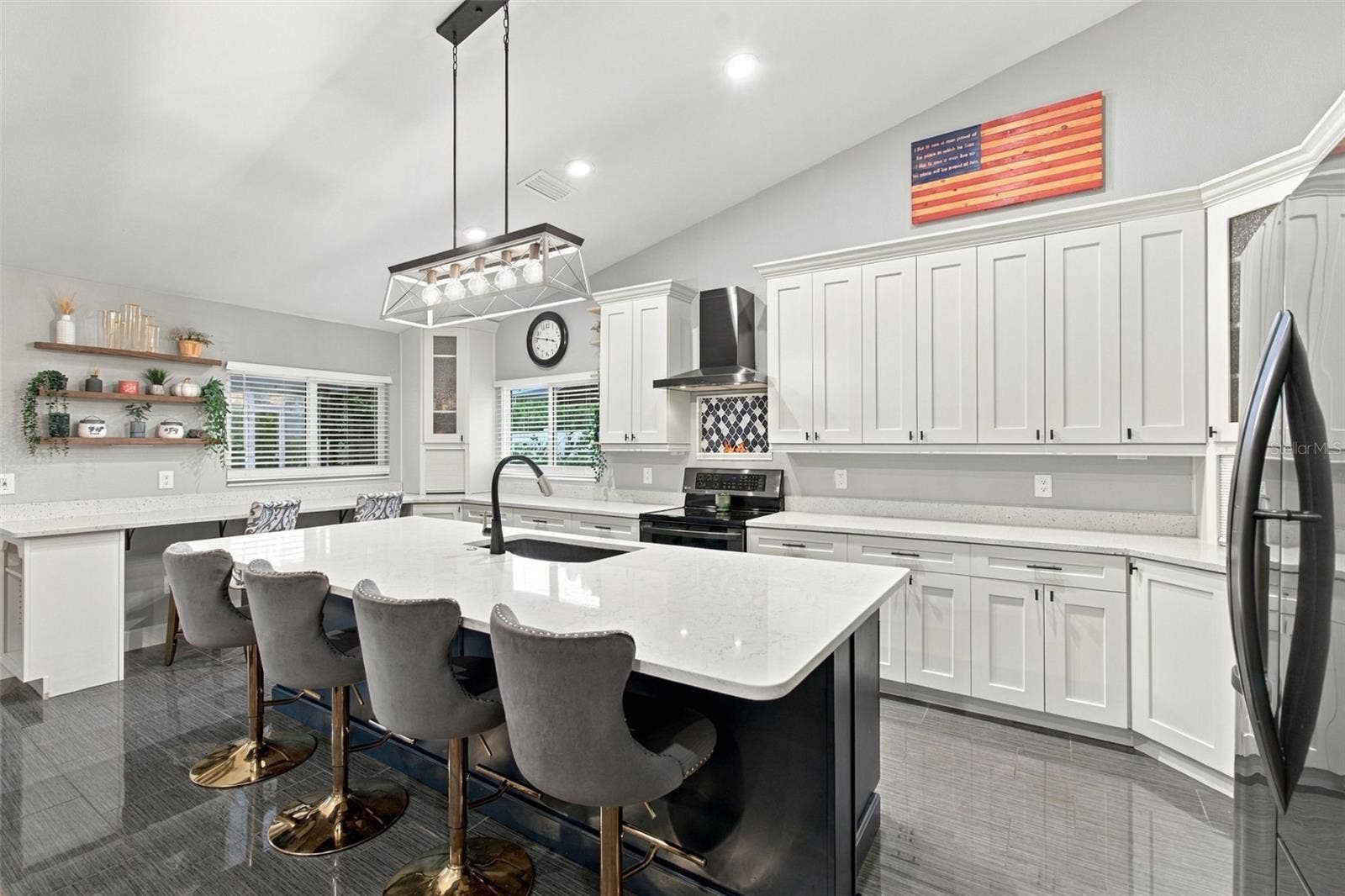 10810 SAILBROOKE DRIVE, Riverview, FL 33579 10810 SAILBROOKE DRIVE, Riverview, FL 33579
