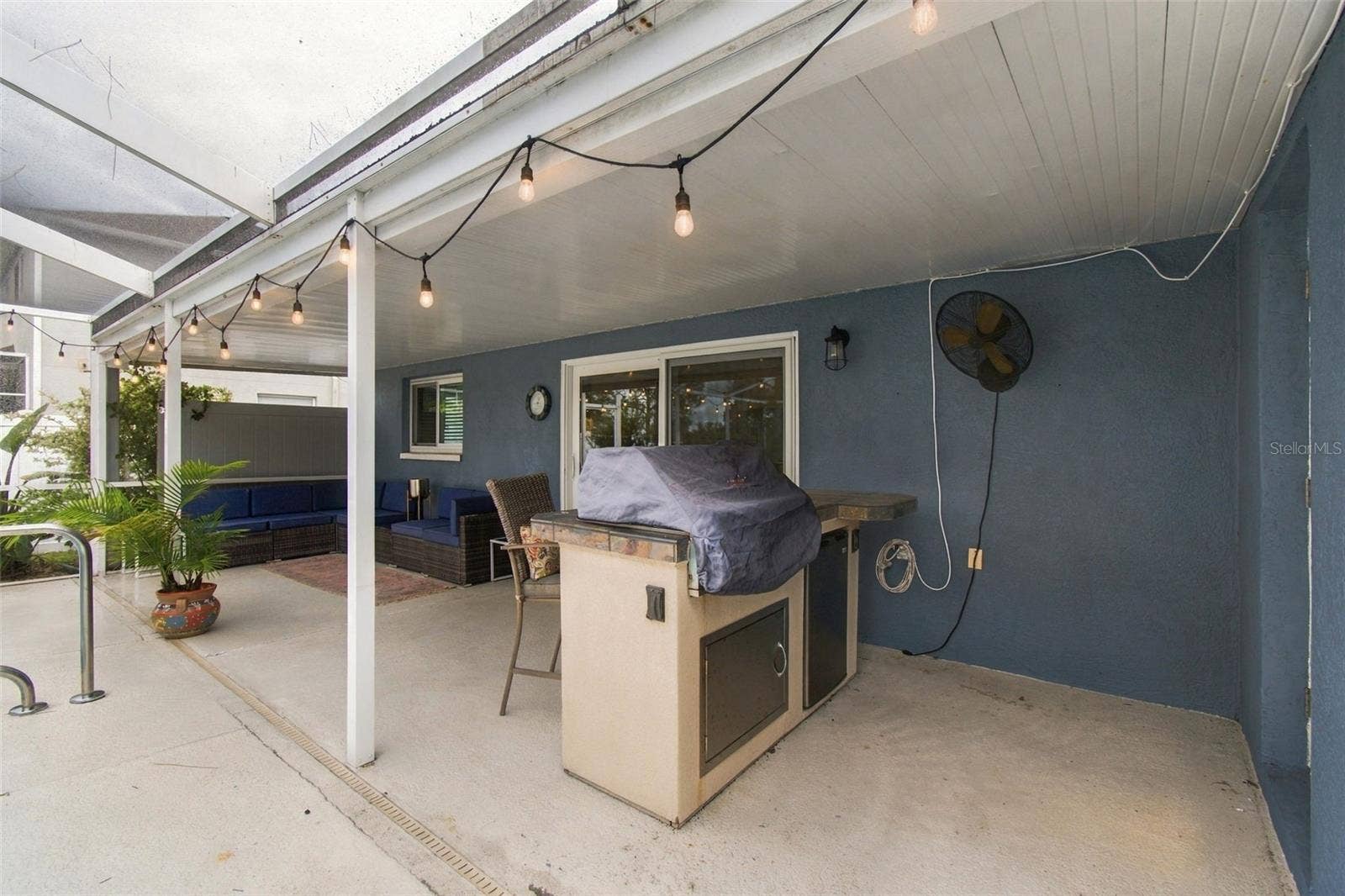 10810 SAILBROOKE DRIVE, Riverview, FL 33579 Covered lanai with built in grill