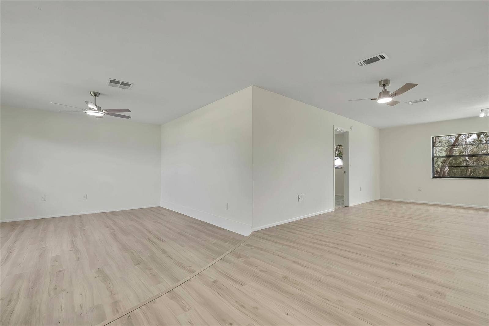 7548 LANDMARK DRIVE, Spring Hill, FL 34606 7548 LANDMARK DRIVE, Spring Hill, FL 34606