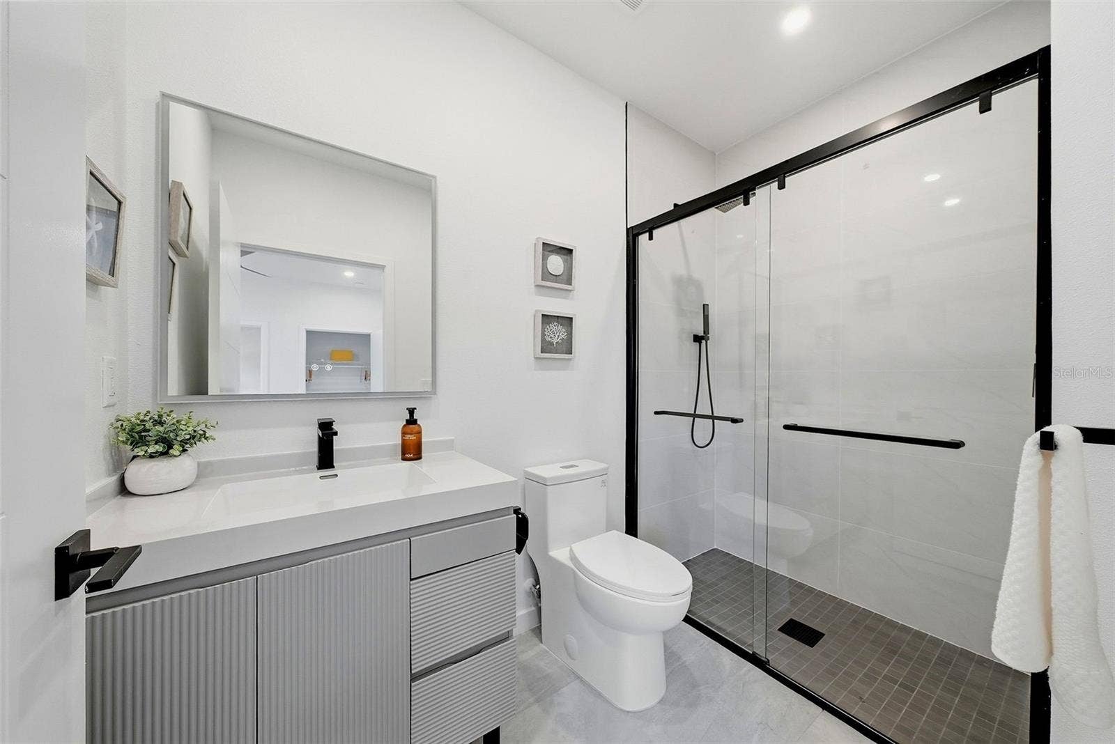2114 4TH STREET S, #7, St Petersburg, FL 33705