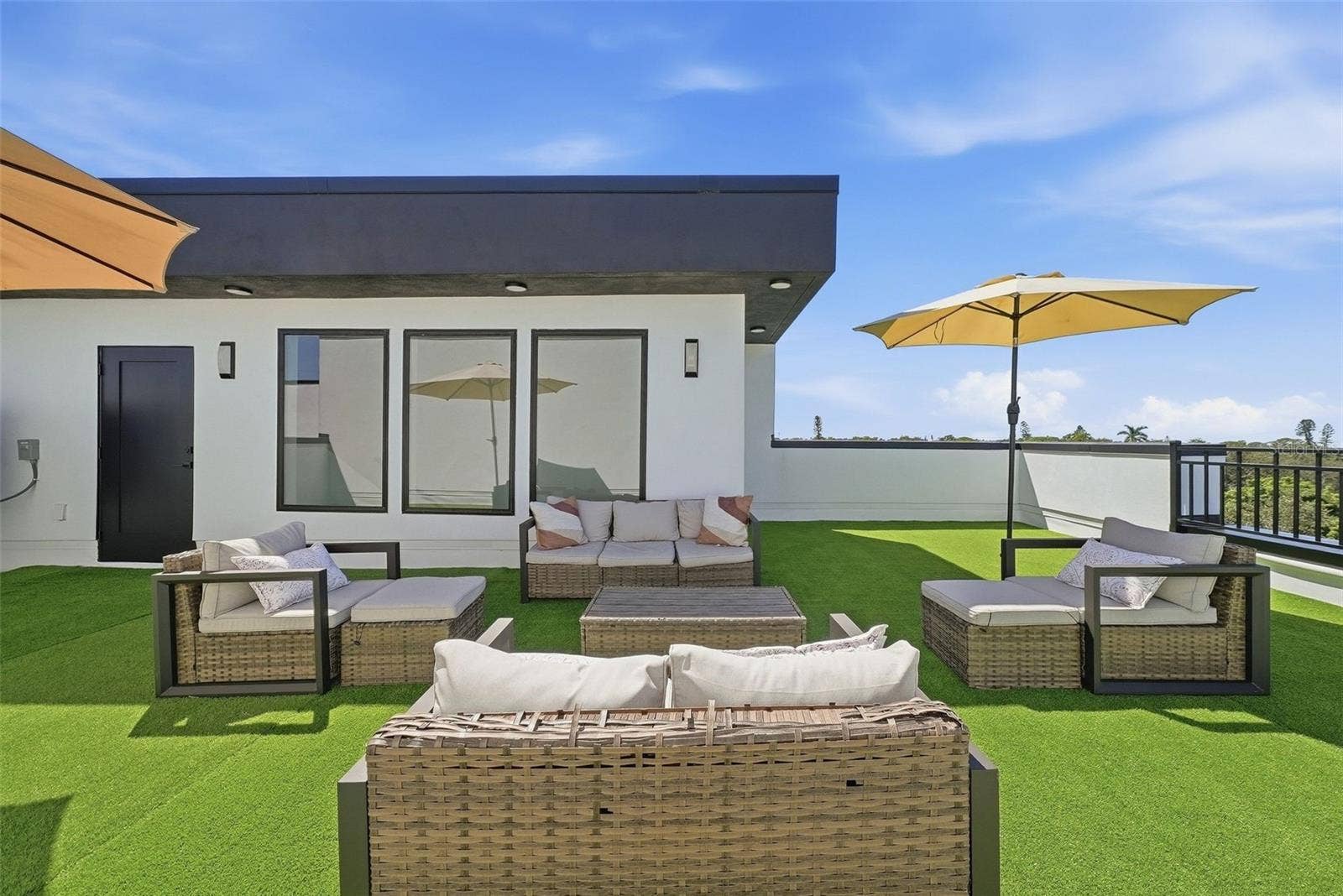 2114 4TH STREET S, #7, St Petersburg, FL 33705