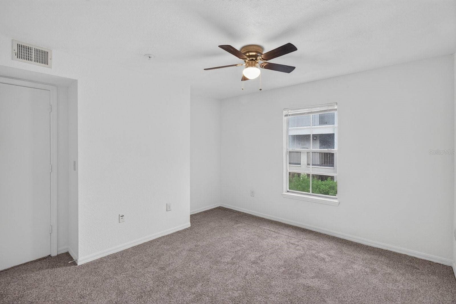 8513 ISLAND BREEZE LANE, #207, Temple Terrace, FL 33637 8513 ISLAND BREEZE LANE, #207, Temple Terrace, FL 33637