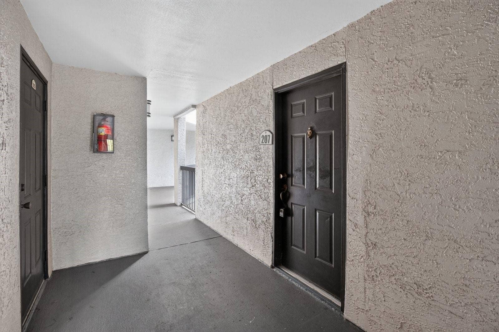 8513 ISLAND BREEZE LANE, #207, Temple Terrace, FL 33637 8513 ISLAND BREEZE LANE, #207, Temple Terrace, FL 33637