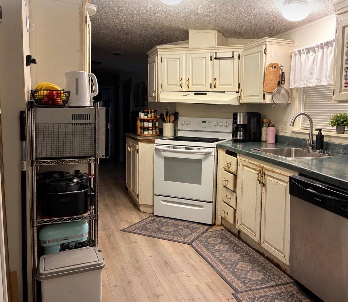 11522 NORTH STREET, Gibsonton, FL 33534 11522 NORTH STREET, Gibsonton, FL 33534