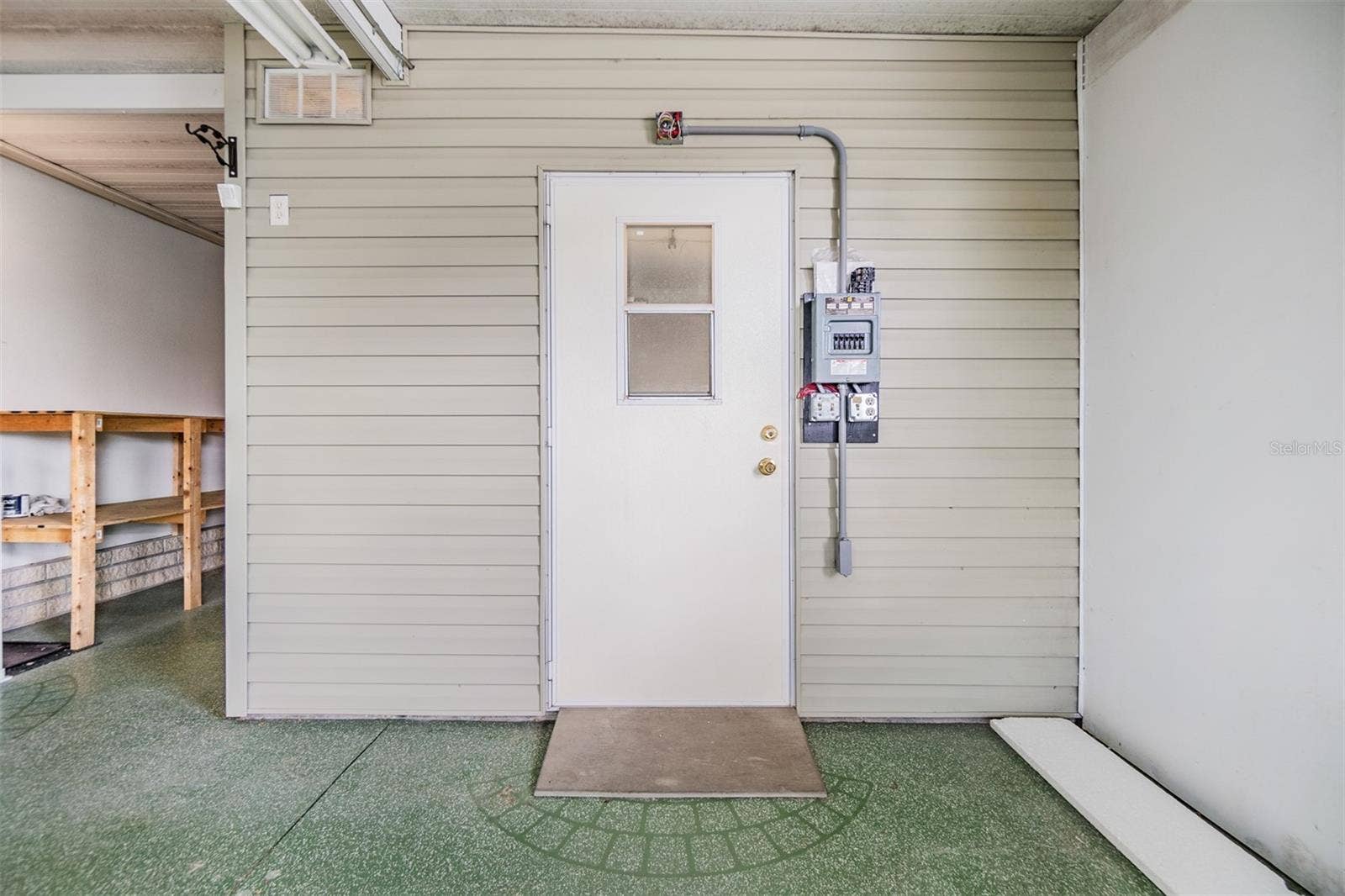 Shed with added electricpanel