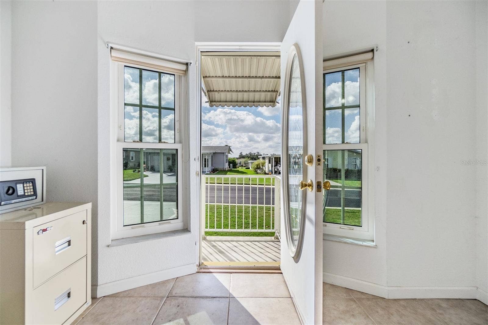 Front entry into flex space