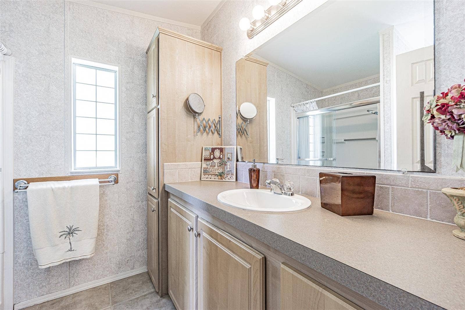 Bath ensuite