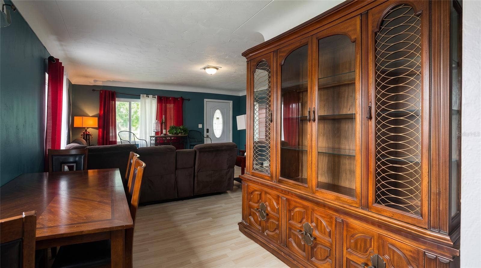 2930 29TH STREET N, St Petersburg, FL 33713 DINING ROOM VIEW FROM KITCHEN