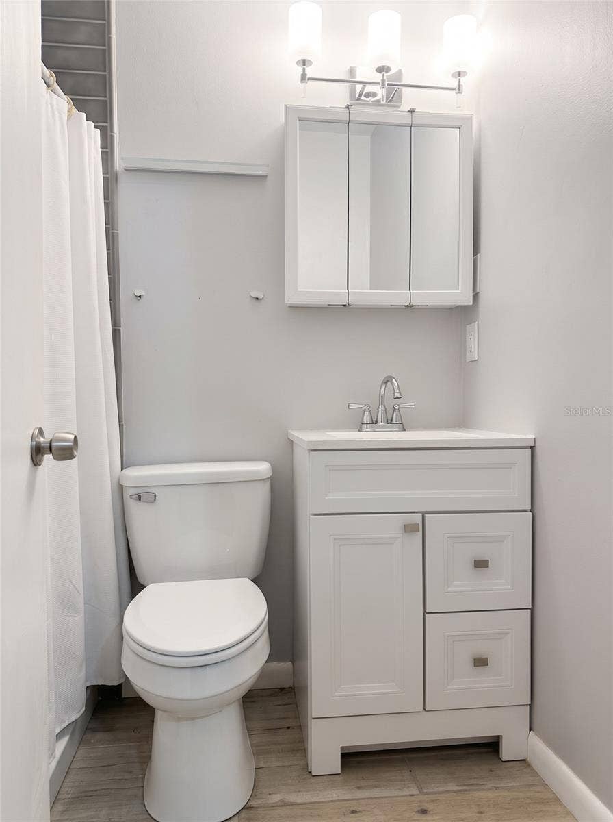 2930 29TH STREET N, St Petersburg, FL 33713 PRIMARY EN SUITE