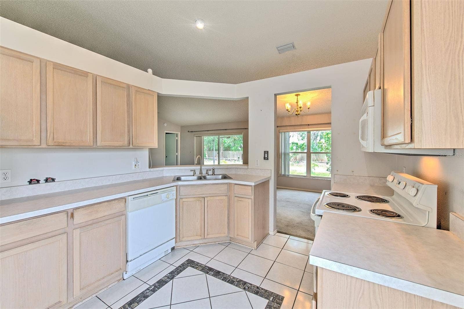 235 LAKEWAY LANE, Apollo Beach, FL 33572 235 LAKEWAY LANE, Apollo Beach, FL 33572
