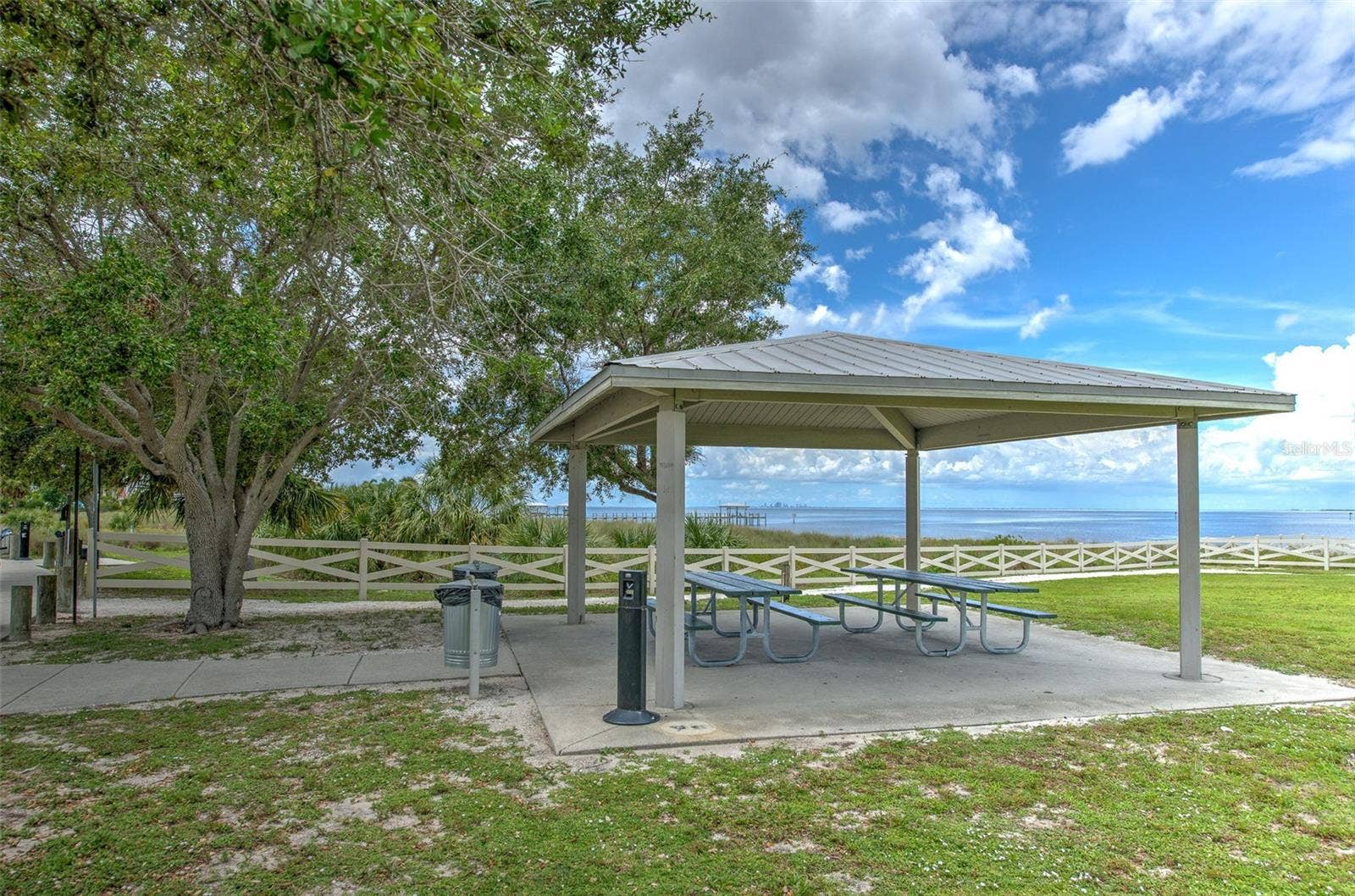 235 LAKEWAY LANE, Apollo Beach, FL 33572 235 LAKEWAY LANE, Apollo Beach, FL 33572