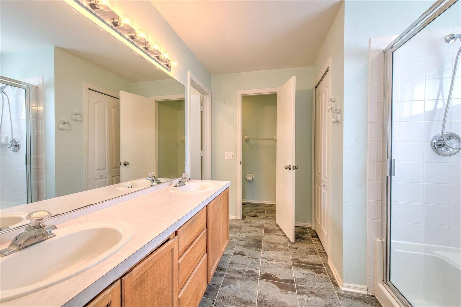 235 LAKEWAY LANE, Apollo Beach, FL 33572 235 LAKEWAY LANE, Apollo Beach, FL 33572