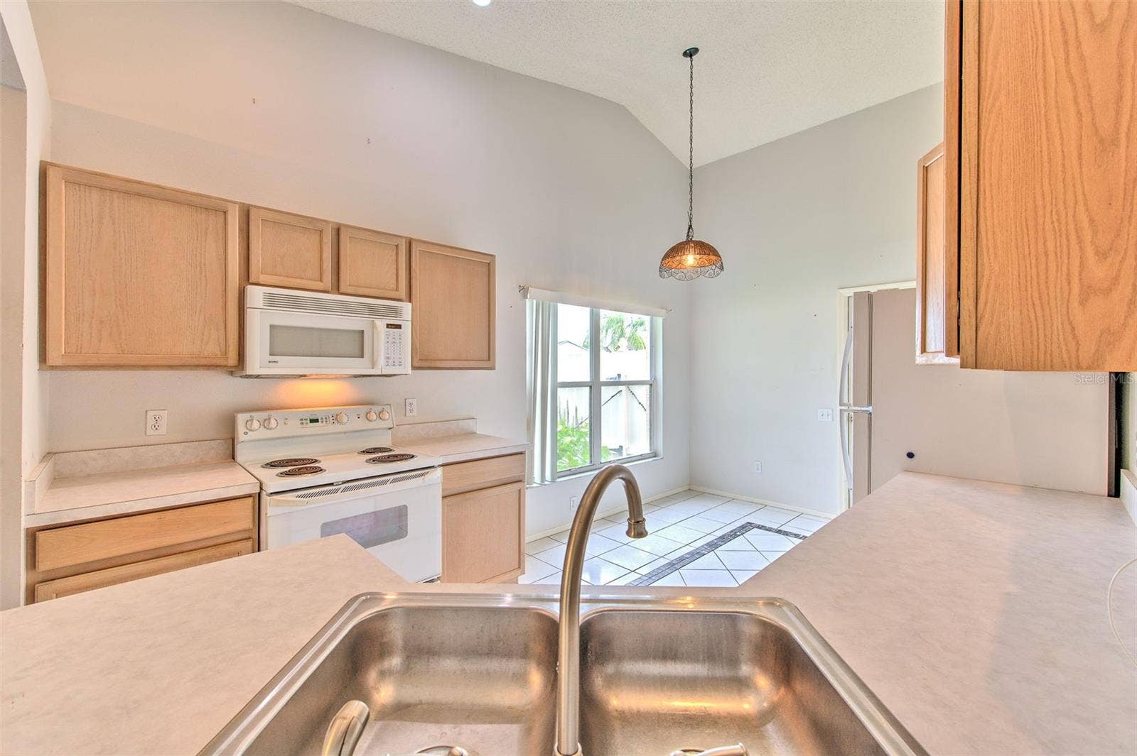 235 LAKEWAY LANE, Apollo Beach, FL 33572 235 LAKEWAY LANE, Apollo Beach, FL 33572
