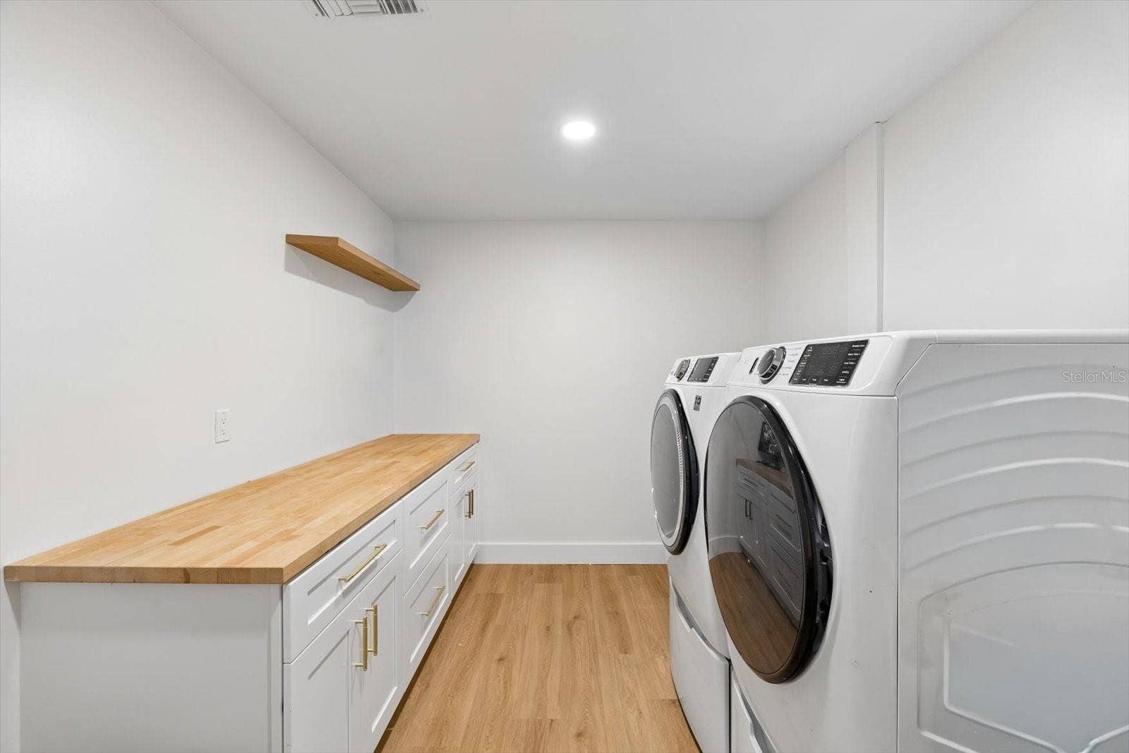 Laundry 1st floor