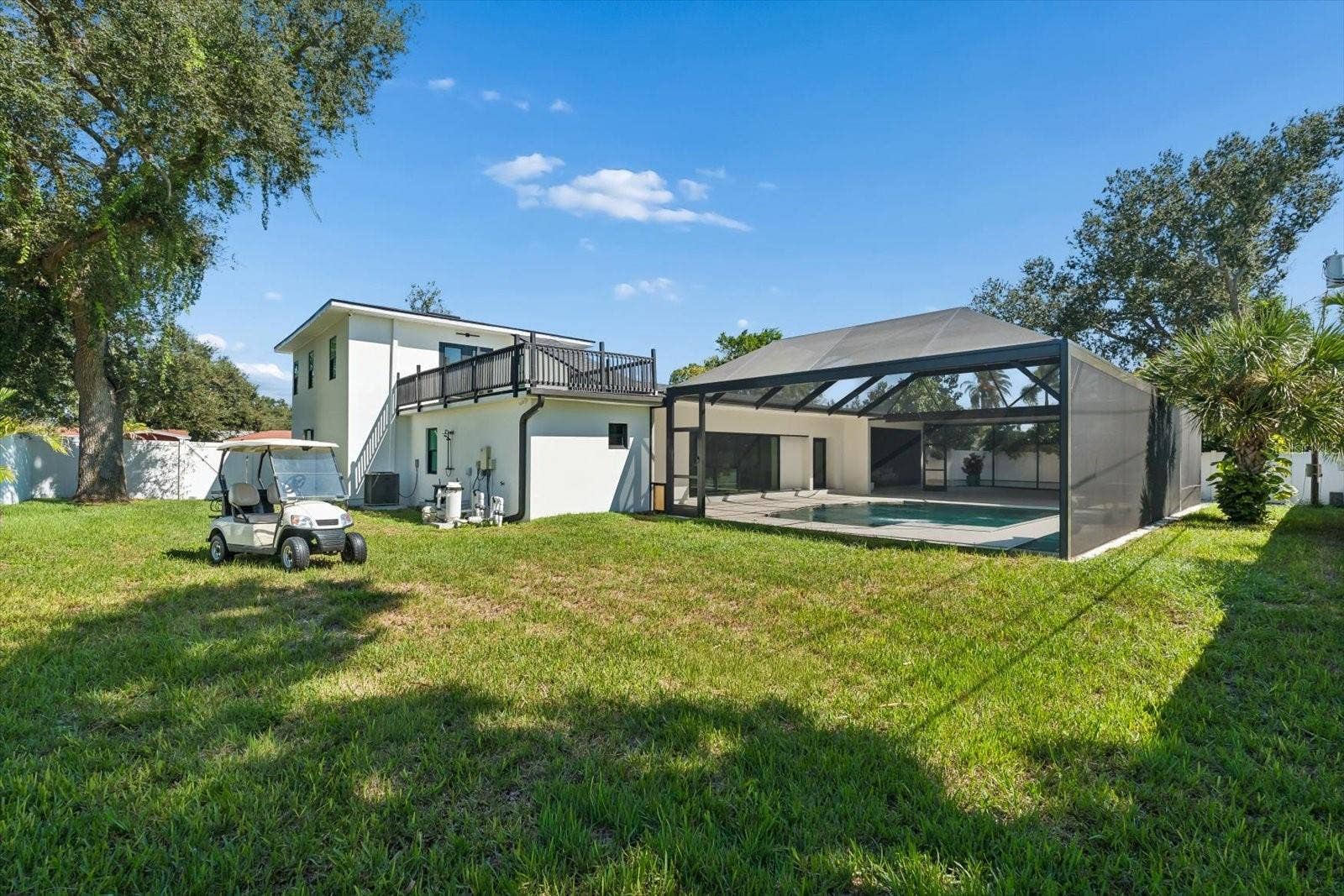 2432 INDIAN AVENUE, Belleair Bluffs, FL 33770