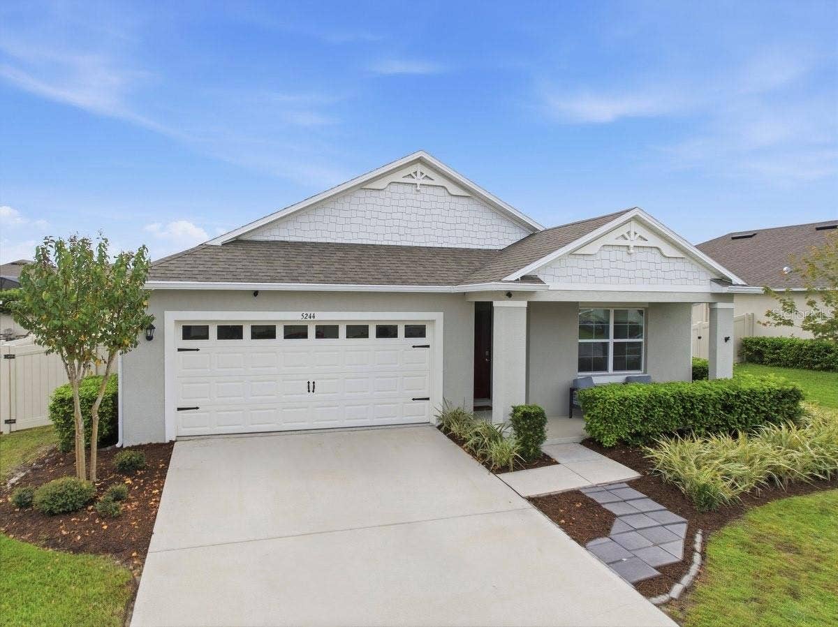 5244 GREENHEART AVENUE, Mount Dora, FL 32757