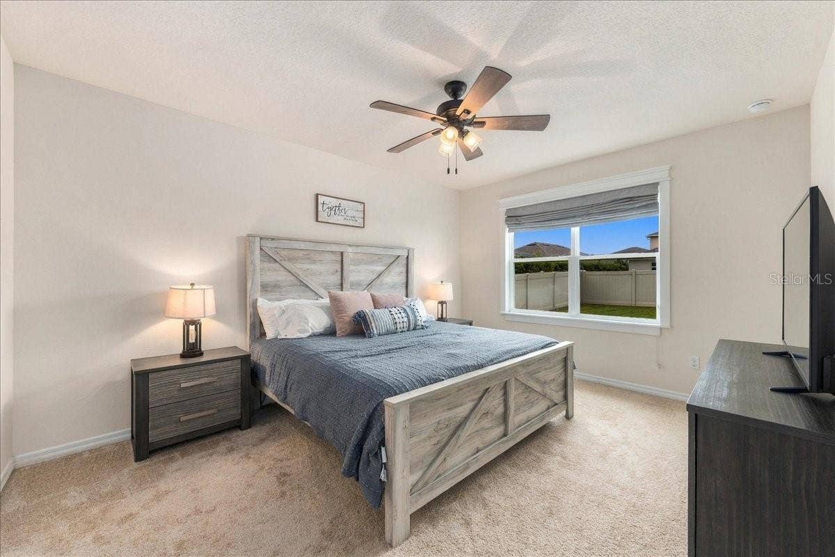 5244 GREENHEART AVENUE, Mount Dora, FL 32757