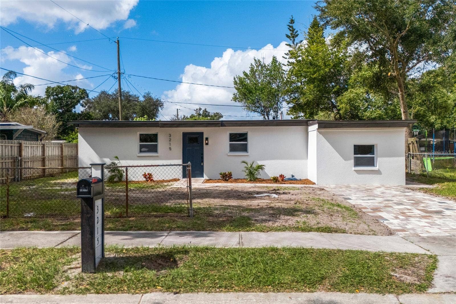 3215 WELBORN WAY, Tampa, FL 33619 3215 WELBORN WAY, Tampa, FL 33619