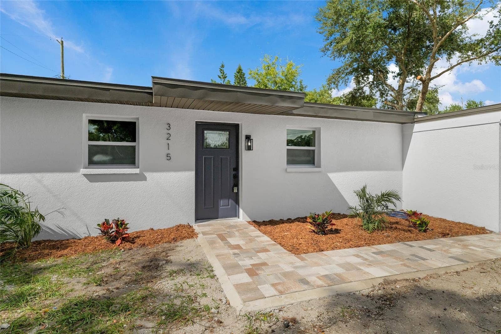 3215 WELBORN WAY, Tampa, FL 33619 3215 WELBORN WAY, Tampa, FL 33619
