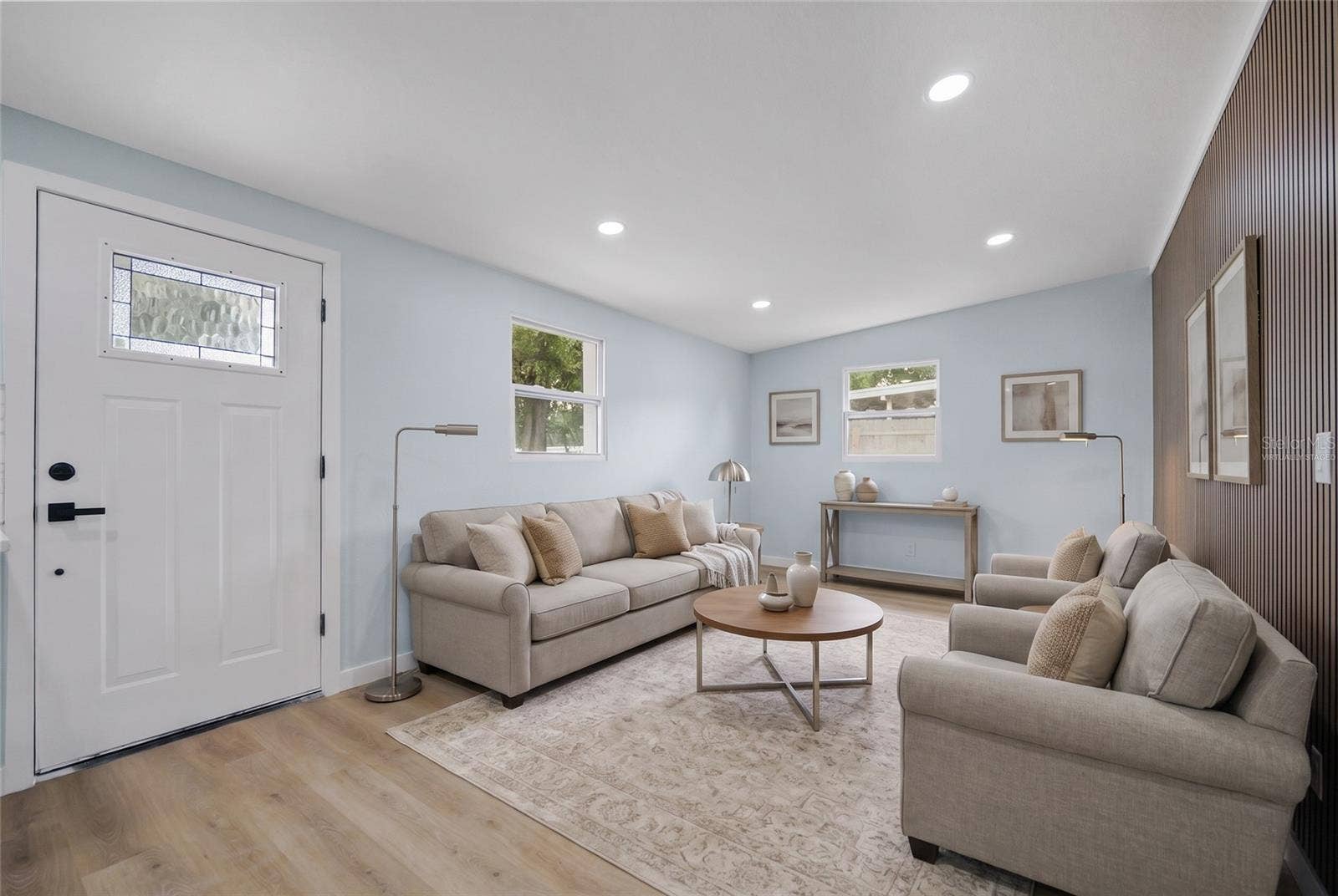 3215 WELBORN WAY, Tampa, FL 33619 virtually staged