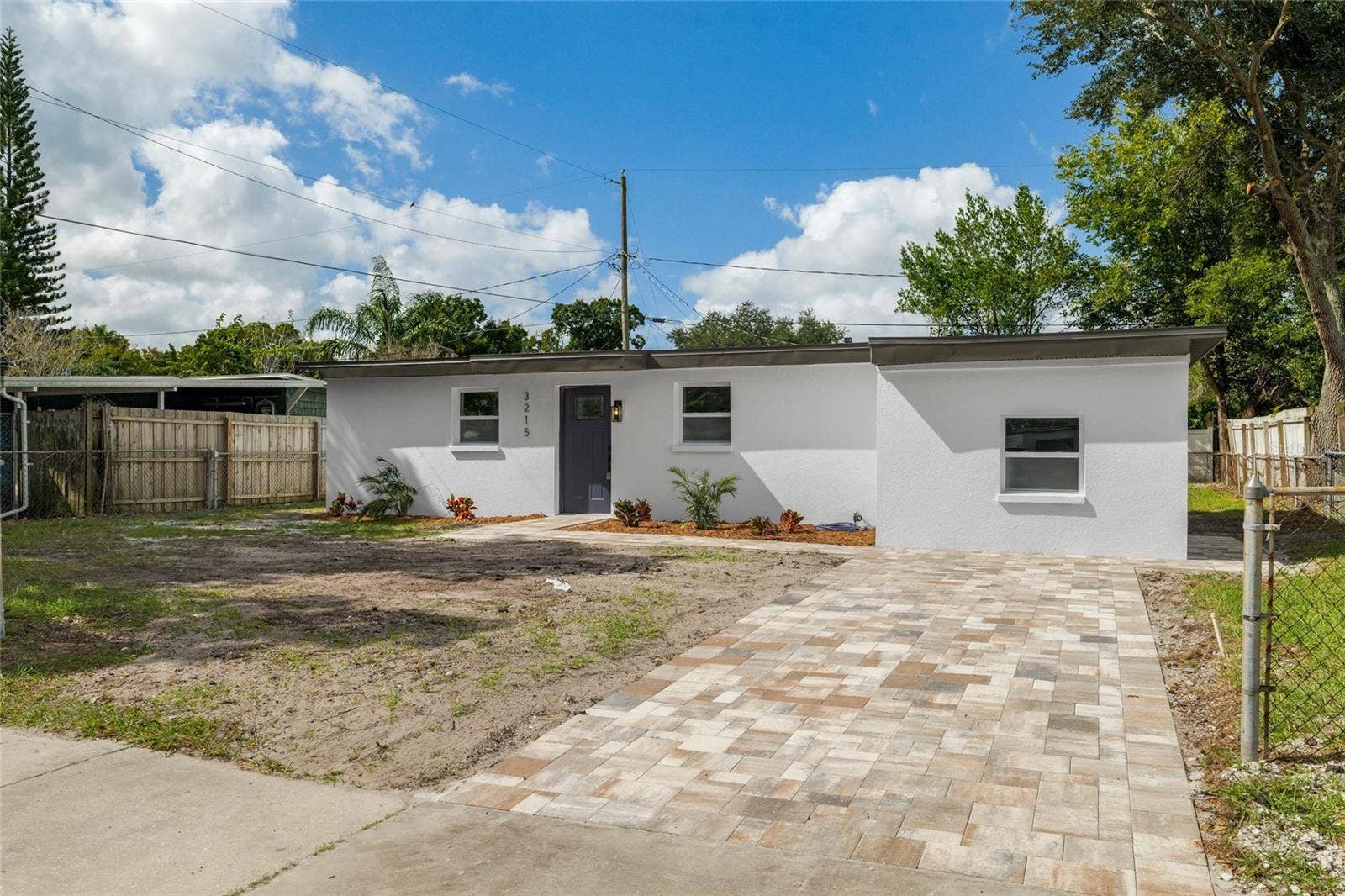 3215 WELBORN WAY, Tampa, FL 33619 3215 WELBORN WAY, Tampa, FL 33619