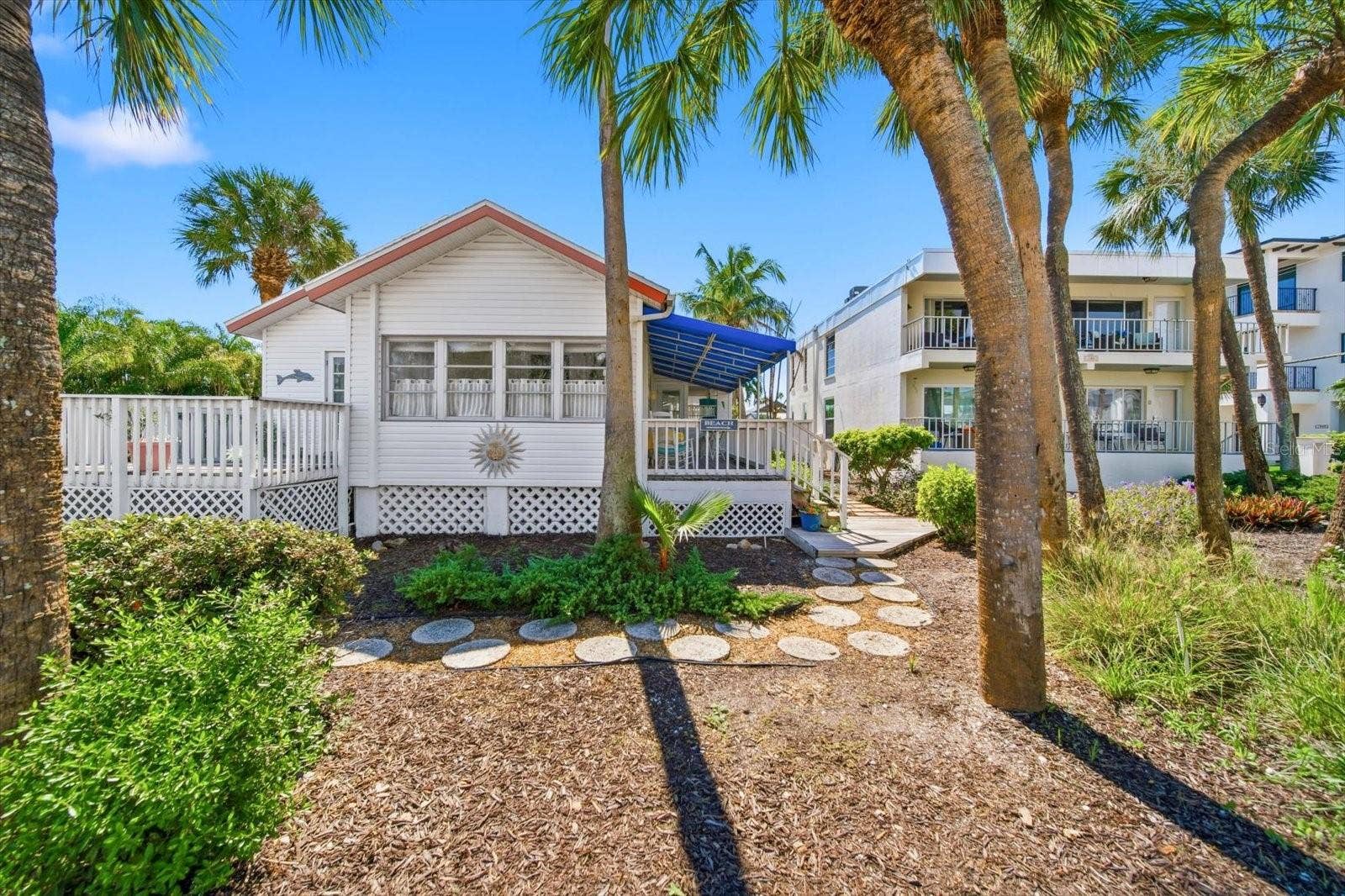 106 14TH AVENUE, St Pete Beach, FL 33706 106 14TH AVENUE, St Pete Beach, FL 33706