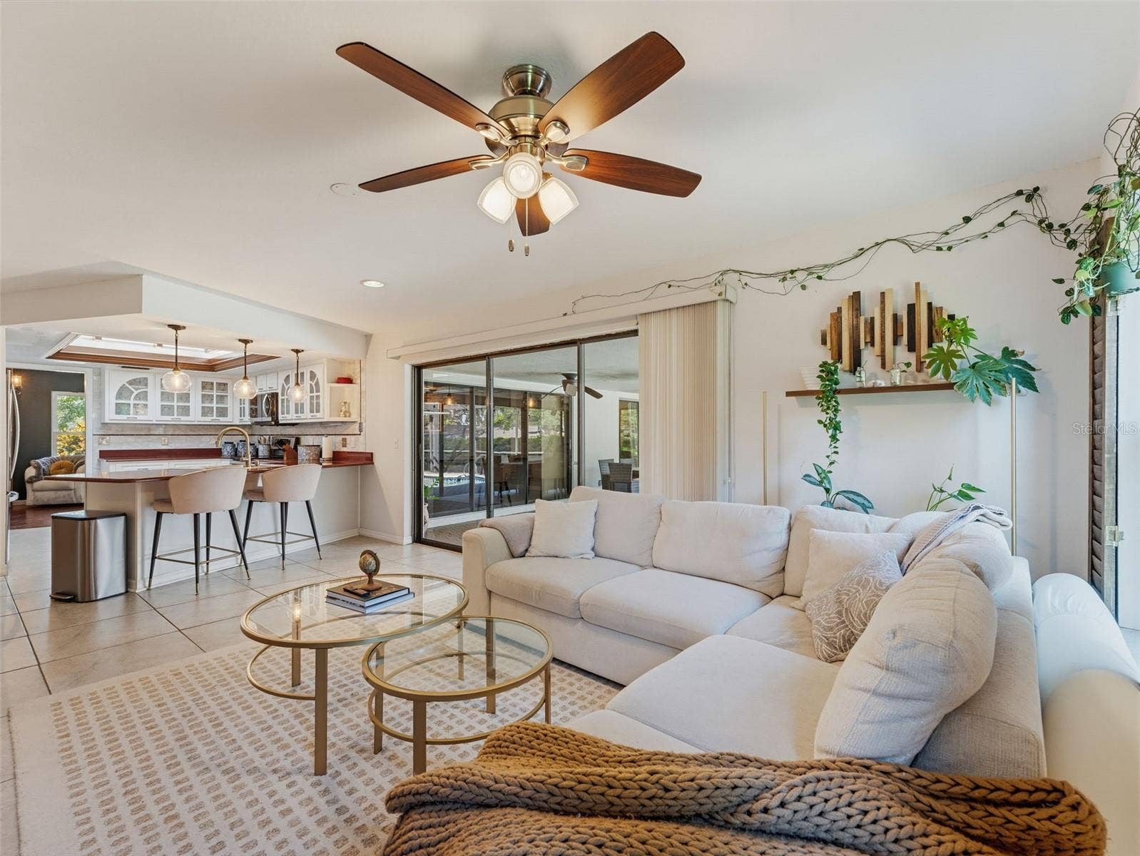 Family room 5