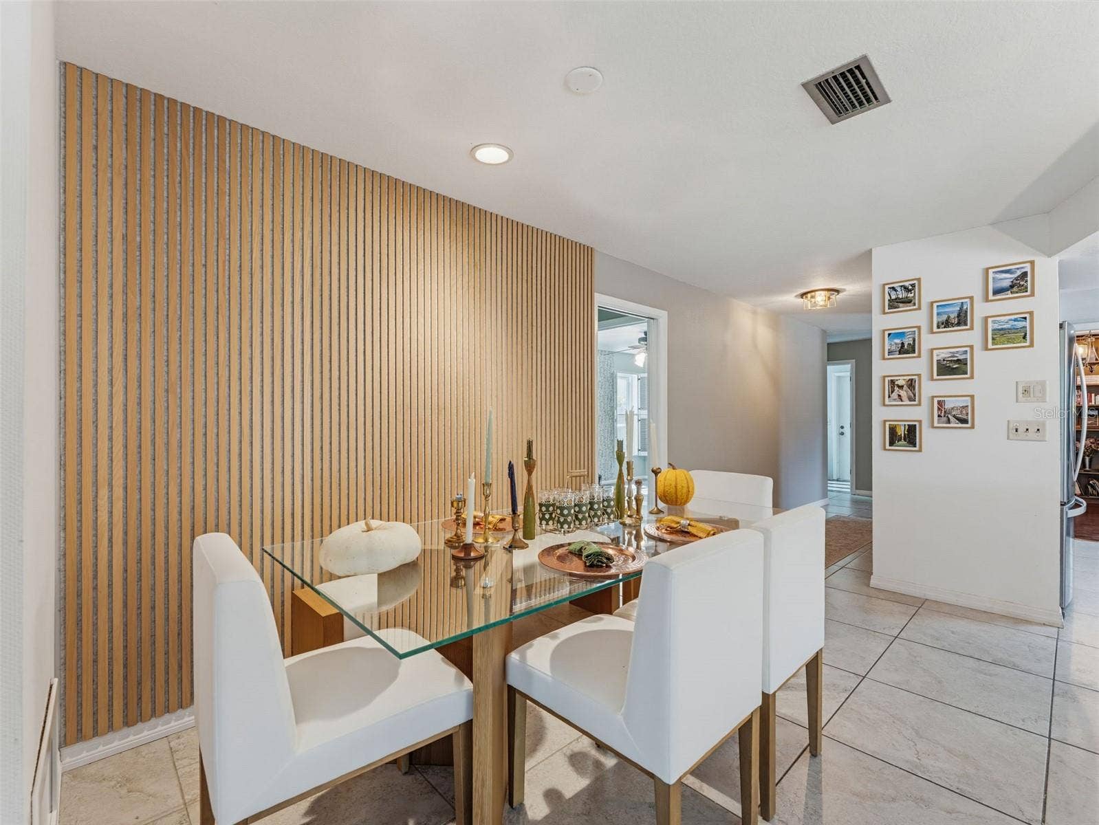 Dining area 2