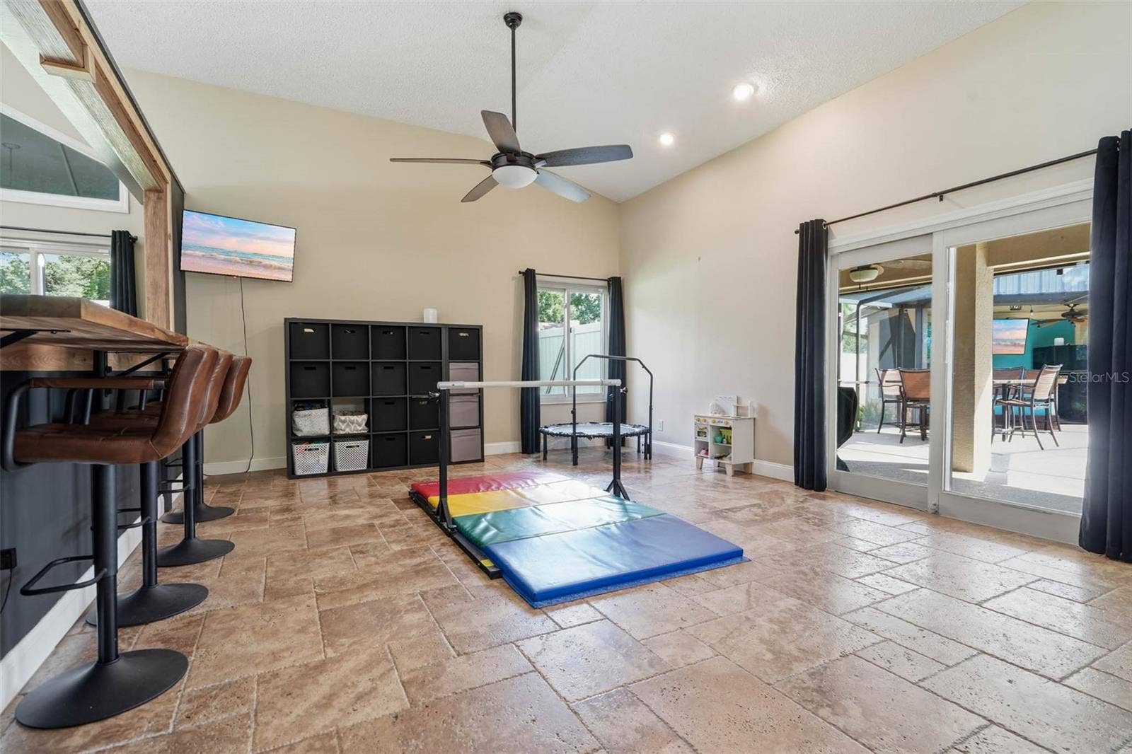 2715 MOCK ORANGE COURT, Valrico, FL 33594 2715 MOCK ORANGE COURT, Valrico, FL 33594